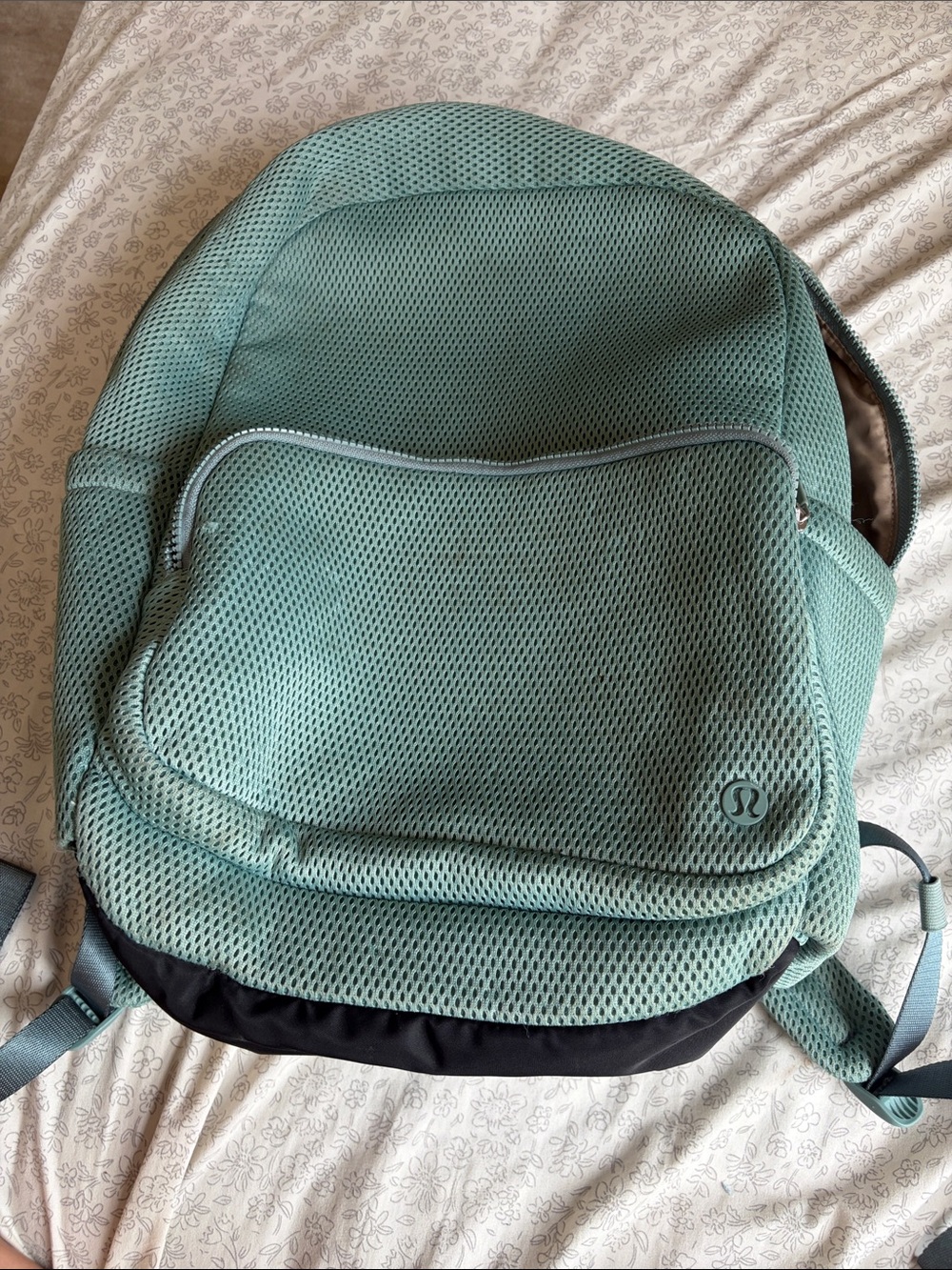 lululemon athletica Seafoam Green Mesh Backpack - Men's Everyday Pack